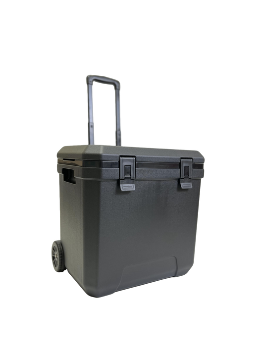 Escape to Utopia 38LT Cooler Box in Black
